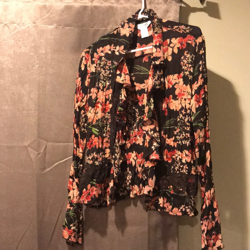 Allison Taylor top size xl